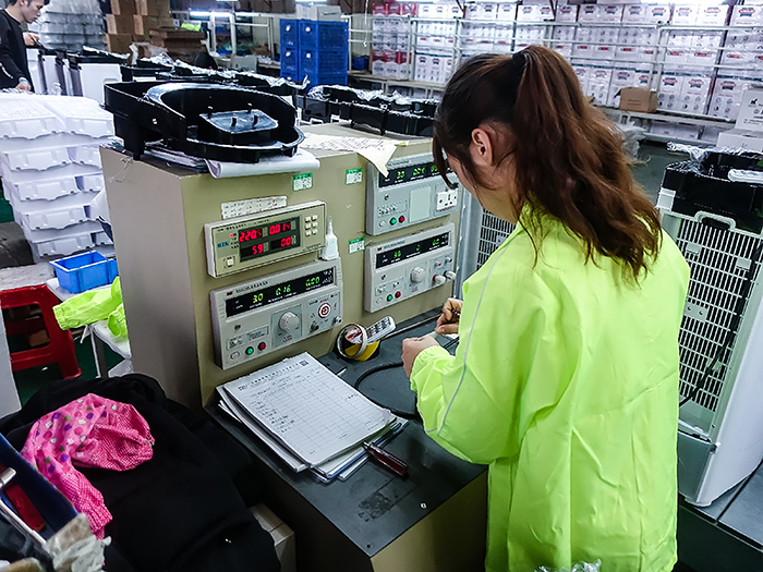 Inspection of raw materials(1).jpg